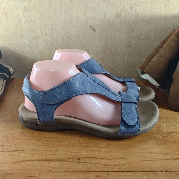 Taos Dark Blue Leather Adjustable Strap Sandals – Women’s Size 10 - Picture 4 of 12